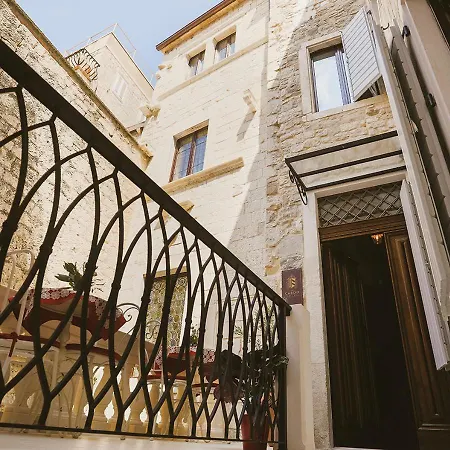 Hotel Heritage Cardo