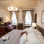 Heritage Cardo Hotel