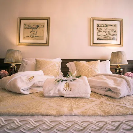 Heritage Cardo Hotell