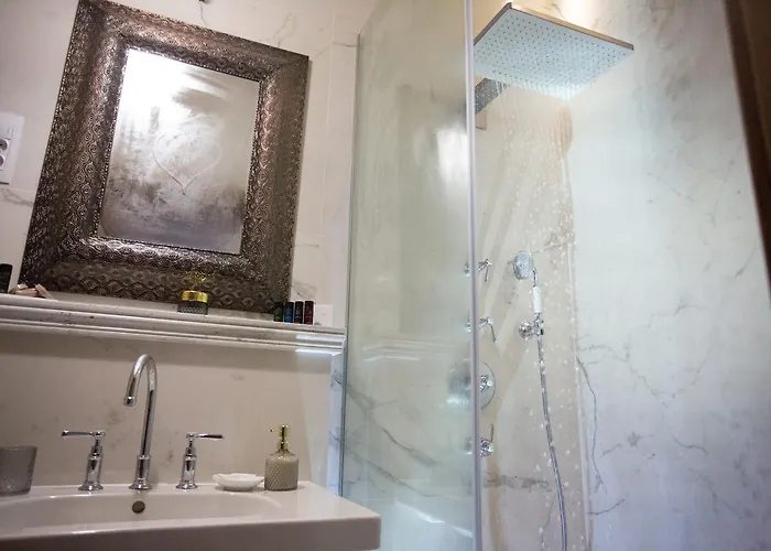 Heritage Cardo Hotell