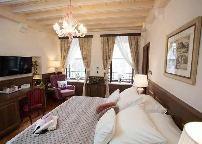 Heritage Cardo Hotell