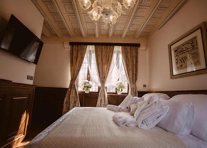 Heritage Cardo Hotel