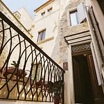 Heritage Cardo Hotel